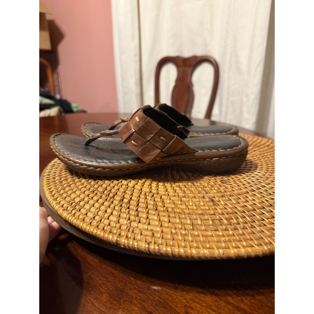 Born Brown Leather Woven Thong Sandals Slides Womens 7 M Boho - Picture 2 of 7